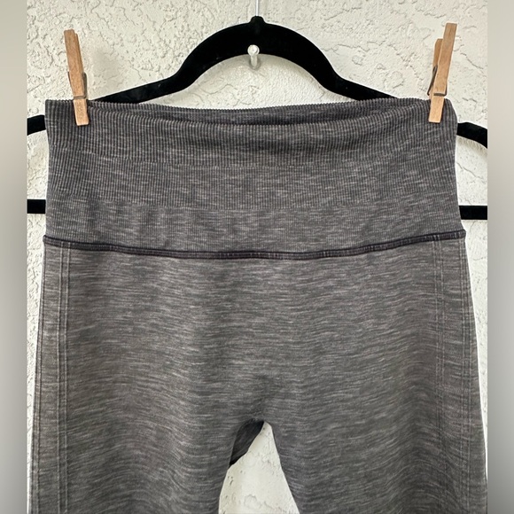 Lululemon Leggings Ready To Run Tight *Evanescent 26” Lunar Rock/Black Size 4 - Picture 10 of 11